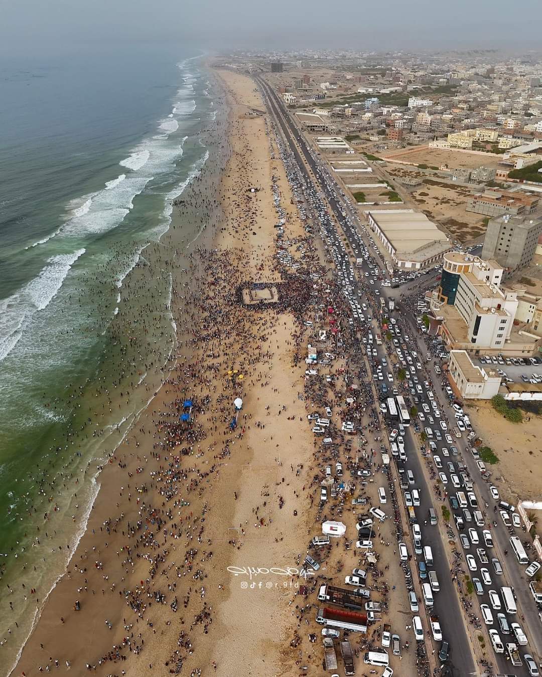 صور من اليمن : مهرجان البلدة في مدينة المكلا ، محافظة حضرموت شرقي البلاد.