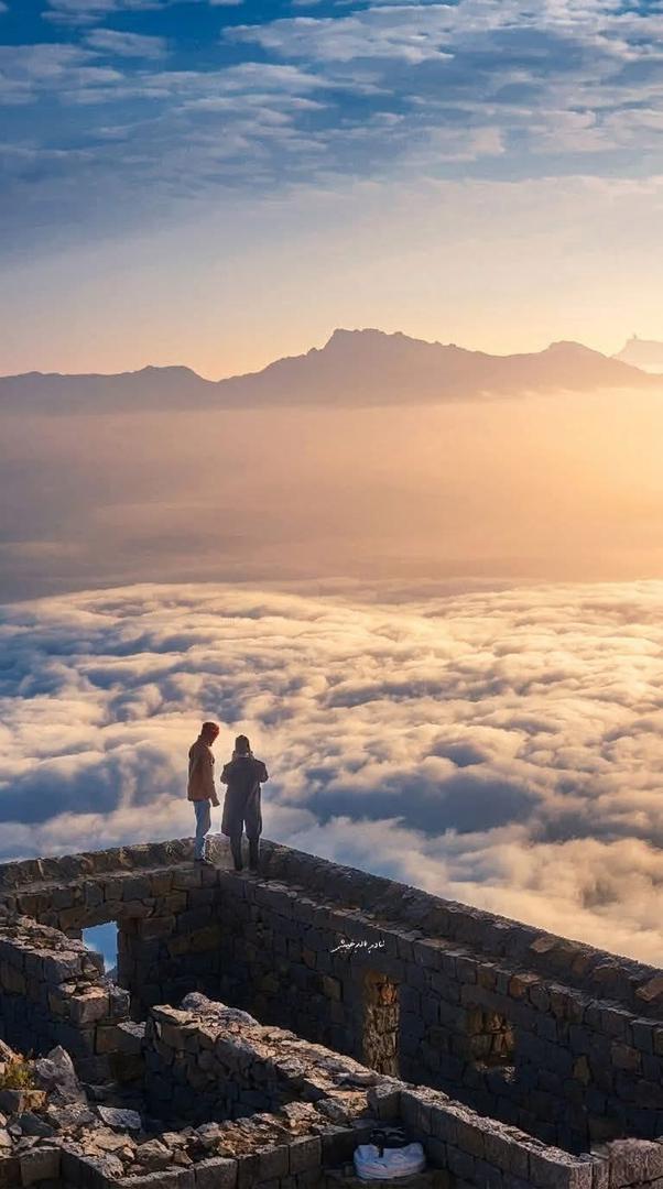 صور من اليمن: من أعلى قمة جبل صبر في مدينة تعز.