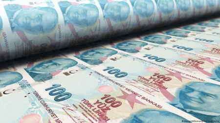 اقتصاد: الليرة التركية تهوى إلى مستوى قياسي جديد أمام الدولار