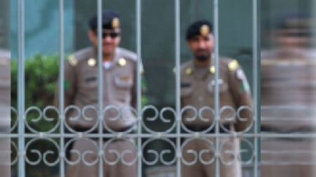 الرياض: إعدام 5 يمنيين على ذمة جريمة قتل أحد أبناء بلدهم