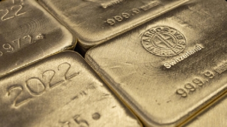 اقتصاد: أسعار الذهب ترتفع مع تزايد المخاوف من اتساع الصراع بالشرق الأوسط