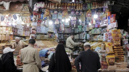 اقتصاد: اليمنيون عاجزون عن مواجهة متطلبات المعيشة