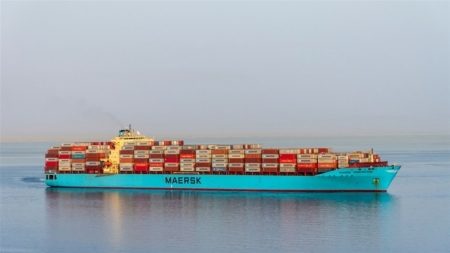 اقتصاد: الشحن البحري يعاني مع تحويل مسار السفن عن البحر الأحمر