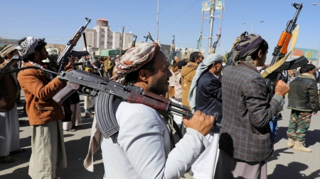 اليمن: متمردو الحوثي يحتجزون موظفين أمميين وآخرين من المجتمع المدني في حملة قمع مفاجئة