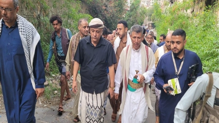 اليمن: الحكومة تعلن استعدادها لاستقبال المسافرين القادمين إلى تعز عبر الطرقات التي أعلن الحوثيين فتحها