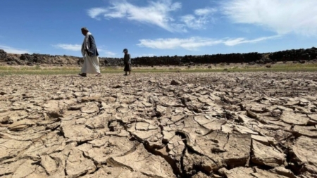 الرياض: استمرار تدهور الأراضي سيُفقد اليمن 90 مليار دولار من إجمالي الناتج المحلي بحلول 2040