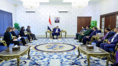 اليمن: بن مبارك يناقش مع بعثة الاتحاد الأوروبي دعم التعافي الاقتصادي والإصلاحات الحكومية