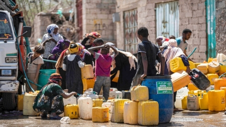تقرير: ارتفاع أسعار المياه يفاقم الأوضاع المعيشية في تعز اليمنية
