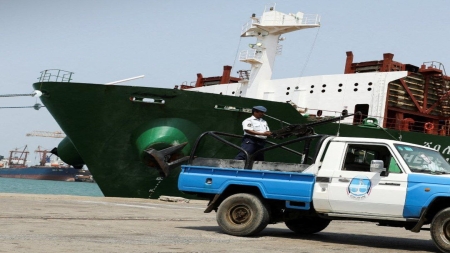 لندن: بحارة عالقون قبالة ميناء اليمن يترقّبون المغادرة بعد اتفاق وقف إطلاق النار بين الولايات المتحدة والحوثيين
