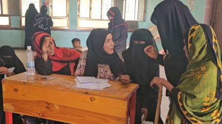 اليمن: لجنة التحقيق توثق عشرات الانتهاكات في المسيمير بلحج وتستمع لشهادات ضحايا التهجير والقصف