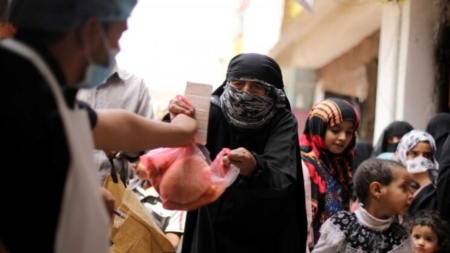 اليمن: تقرير للبنك الدولي يحذر من تعمق الأزمة الاقتصادية وسط انكماش حاد وتدهور معيشي واسع