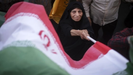 تقرير: من طموح الهيمنة إلى واقع الانكسار.. كيف أوصلت حسابات إيران الخاطئة مشروعها إلى حافة الانهيار؟