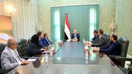 اليمن: الرئيس العليمي يتعهد بتطوير القضاء وتحقيق العدالة مع بدء السنة القضائية الجديدة