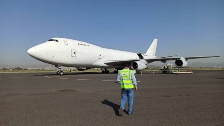 اليمن: طائرتان تَنجوان من تصادم وشيك في مطار صنعاء وسط غياب برج المراقبة