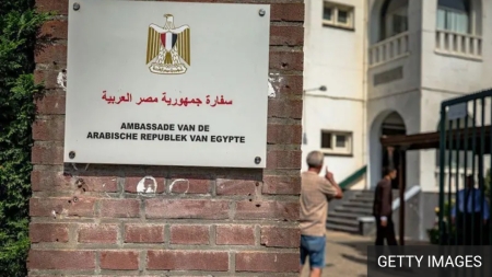 تقرير: احتجاجات واعتداءات على بعثات دبلوماسية أردنية ومصرية تثير ردود فعل رسمية وشعبية