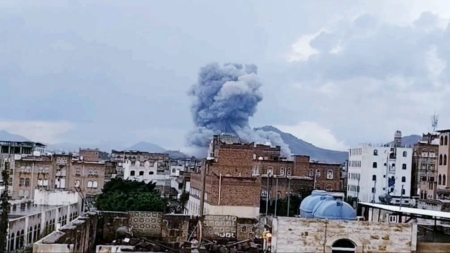 القدس: الجيش الإسرائيلي يقول إنه استهدف قيادات بارزة في جماعة الحوثي بصنعاء ويترقب الرد