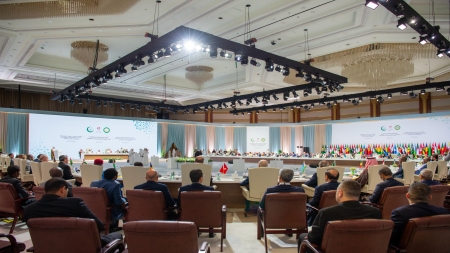 قمة الدوحة: زعماء عرب ومسلمون يدينون الهجوم الإسرائيلي على قطر ويؤكدون التضامن معها