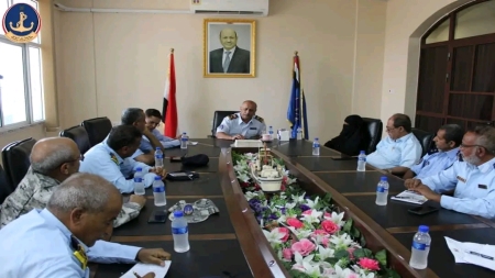 اليمن: الحكومة تدعو الشركاء إلى الوفاء بالتزاماتهم في "مؤتمر الرياض" بشأن دعم خفر السواحل