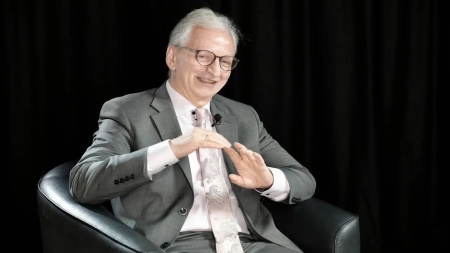 برلين: السفير الألماني لليمن .. "الحوثيون أمام خيارين… إمّا الشراكة والسلام أو الصراع والانقسام"