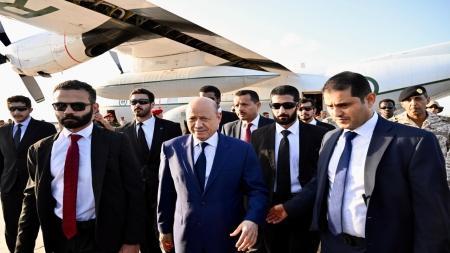 اليمن: الرئيس العليمي يعود إلى عدن ويؤكد على أولوية استعادة مؤسسات الدولة