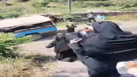 اليمن: احتجاجات نسائية وشعبية في إب ضد مشروع كسارة خرسانية للعام الثاني على التوالي