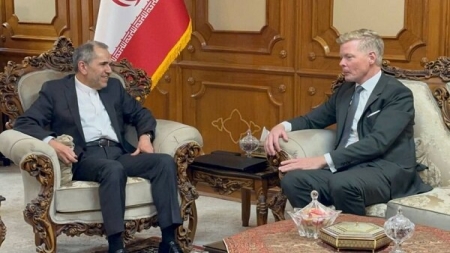 مسقط: المبعوث الأممي إلى اليمن يبحث مع نائب وزير الخارجية الإيراني تطورات الأزمة