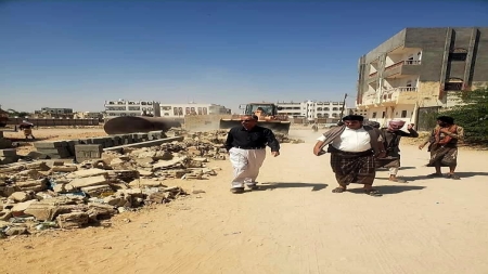 اليمن: السلطات في شبوة تنفذ حملة لإزالة التعديات على الأراضي العامة في عتق