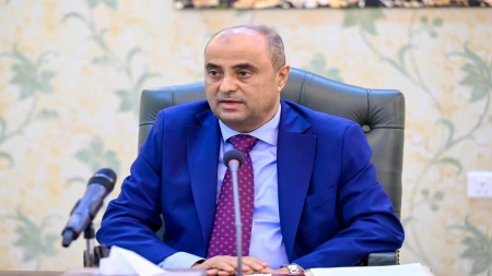 اليمن: بن بريك يؤكد التزام حكومته بالإصلاحات ويحذر من أي تجاوز للصلاحيات التنفيذية