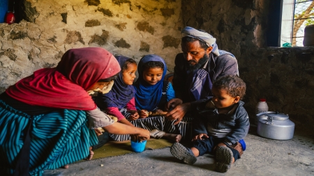 الدوحة: "قطر الخيرية" تطلق مشروع جديد لتوفير الغذاء لآلاف الأسر في تعز والحديدة