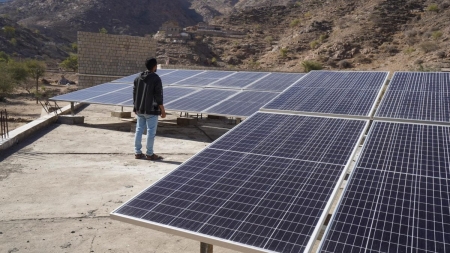 اقتصاد: اقتراح حلول لأزمة الكهرباء في اليمن بالطاقة النظيفة