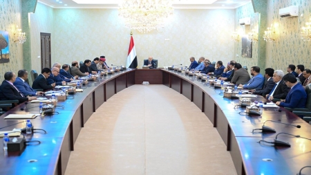 اليمن: وزارات في الحكومة المعترف بها ترفض بيانات منسوبة إليها وتؤكد التزامها بالشرعية الدستورية