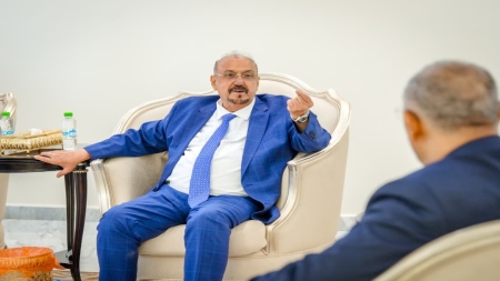 اليمن: البرلمان يتهم الانتقالي بـ "التمرد" ويدعو الزبيدي للاستجابة للبيان السعودي