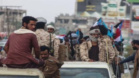 اليمن: تقرير حقوقي يتهم الانتقالي بارتكاب أكثر من 832 انتهاكًا وتهجير آلاف المدنيين في حضرموت