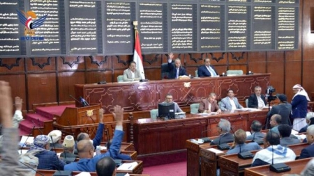اليمن: برلمان الحوثي يقرع طبول المواجهة مع تشكيل اللجنة العسكرية العليا