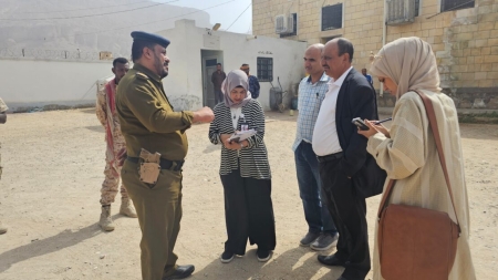 اليمن: لجنة تحقيق حكومية تعاين السجن المركزي في سيئون ومرافق عسكرية بحضرموت