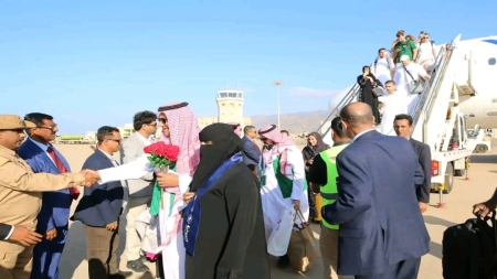 اليمن: مطار سقطرى يستقبل أولى الرحلات الدولية المباشرة من جدة إلى الأرخبيل