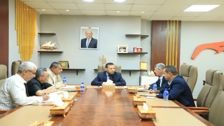 اليمن: محافظ عدن يبحث إنشاء صندوق استثماري للتجار وتحفيز رأس المال الوطني