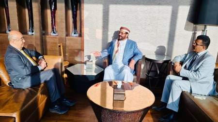 الرياض: العرادة يلتقي ممثل اليونسكو وسفير اليمن لمناقشة حماية التراث الثقافي