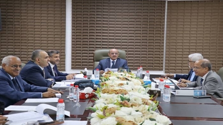 اليمن: البنك المركزي يناقش سعر الصرف والسيولة في اجتماع استثنائي والريال يتحسن