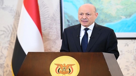 اليمن: الرئيس العليمي يؤكد أن استعادة صنعاء هدف "جامع" ويتعهد بإنهاء الفوضى والسلاح المنفلت