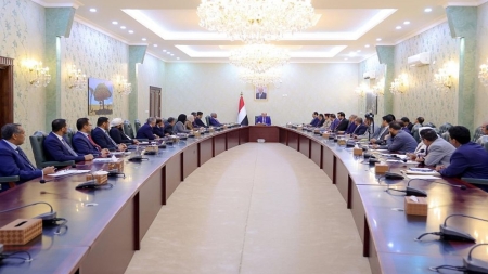 اليمن: الزنداني يترأس أول اجتماع في عدن ويعلن برنامجا يركز على الخدمات والعملة وتعزيز الشراكة مع السعودية