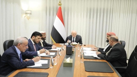 اليمن: مجلس القيادة يتوعد بمحاسبة المتورطين في أحداث عدن ويؤكد دعم الحكومة