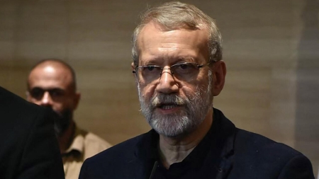 طهران: لاريجاني يؤكد أن إيران مستعدة لحرب طويلة وستدافع عن نفسها "أيا تكن الأثمان"