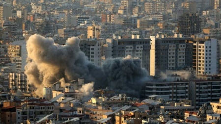 بيروت: غارات تستهدف مناطق متفرقة بلبنان.. وتعزيزات إسرائيلية عند الحدود