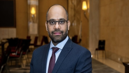 اليمن: وزير الاتصالات يتعهد بمعالجة ضعف الشبكات في المحافظات ضمن نفوذ الحكومة