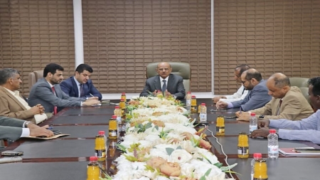 اليمن: البنك المركزي يبحث مع المصارف ترتيبات مالية دولية وتسهيل تمويل الواردات