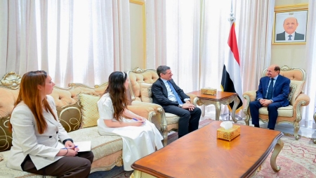 اليمن: واشنطن تؤكد استمرار دعمها للحكومة مع انتهاء مهام سفيرها
