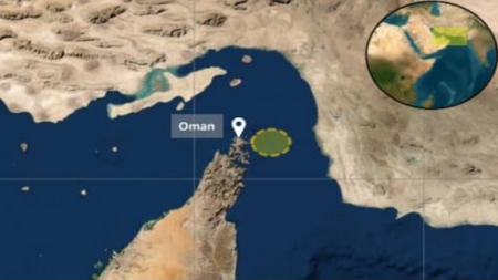 لندن: إصابة ناقلة نفط بمقذوف مجهول قبالة سواحل عُمان