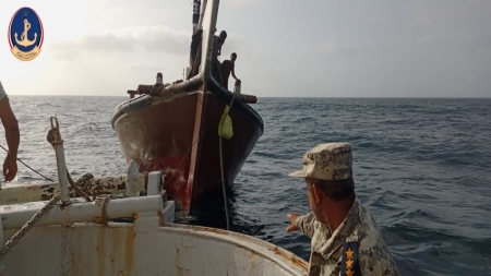 اليمن: خفر السواحل ينقذ قارباً تعطل 14 ساعة قبالة سواحل المهرة