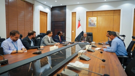 اليمن: مباحثات حكومية مع برنامج الأغذية العالمي لتوسيع المساعدات الإنسانية بحضرموت